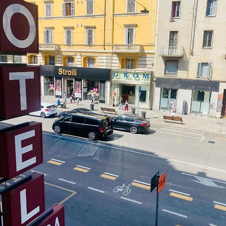 Hotel Aurora Milano Esterno foto
