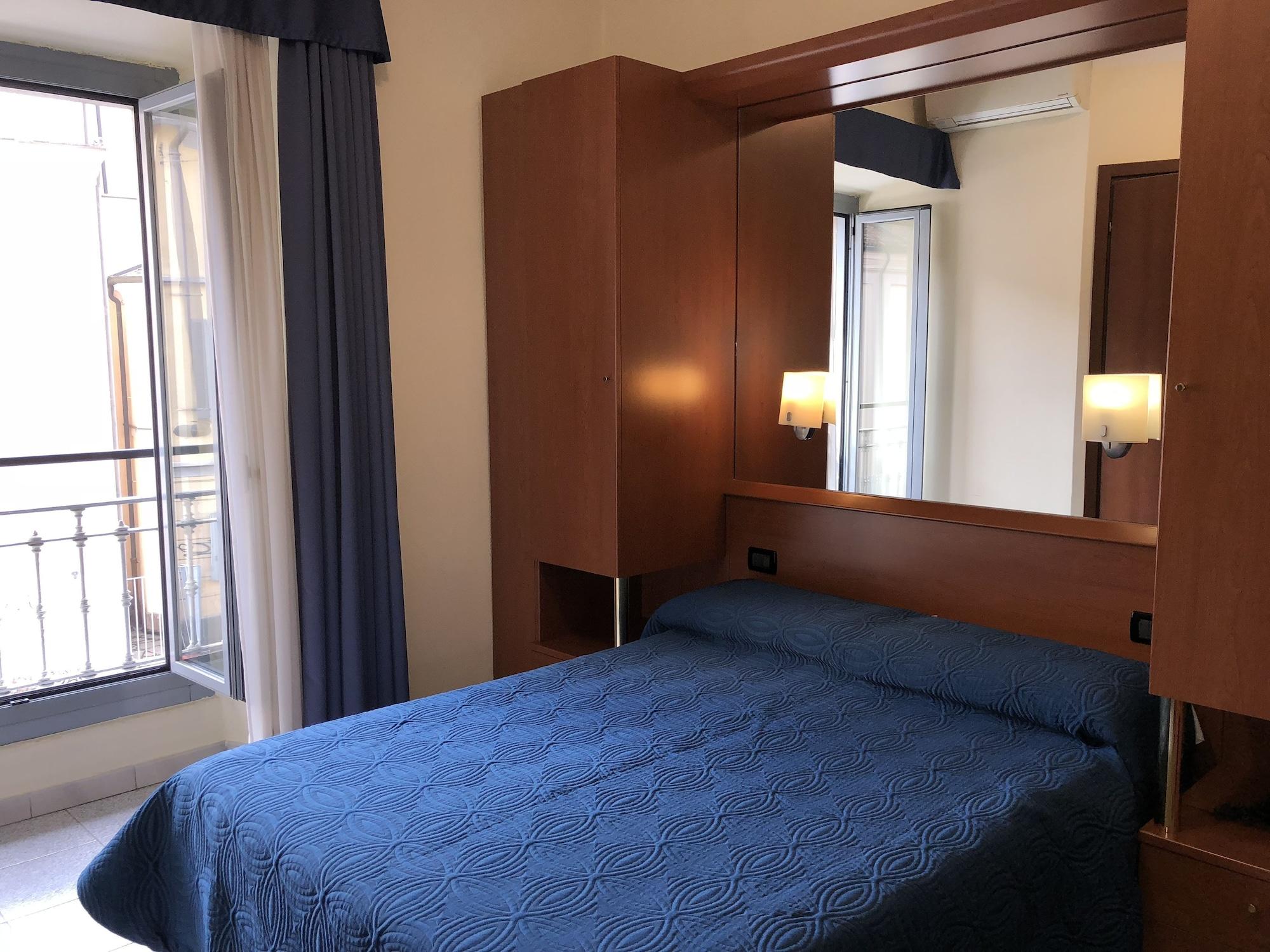 Hotel Aurora Milano Esterno foto