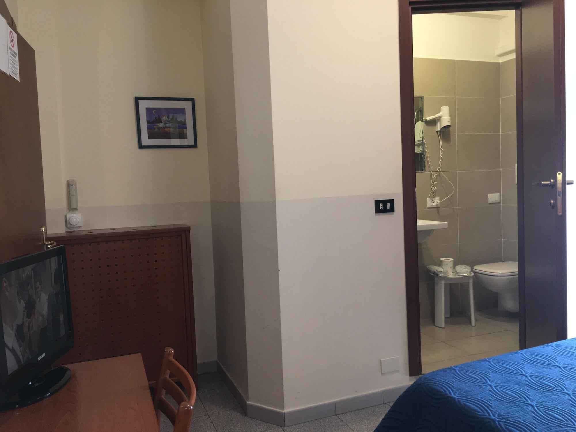 Hotel Aurora Milano Esterno foto