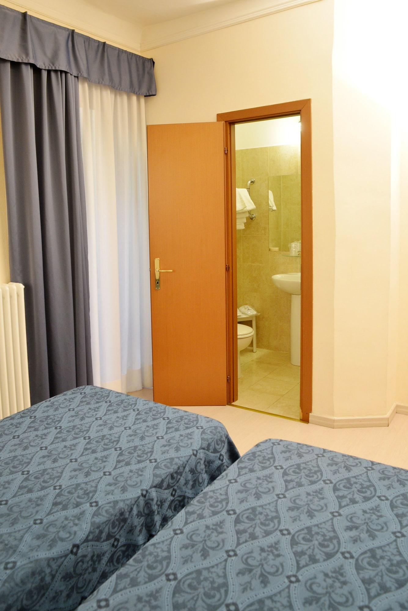 Hotel Aurora Milano Esterno foto