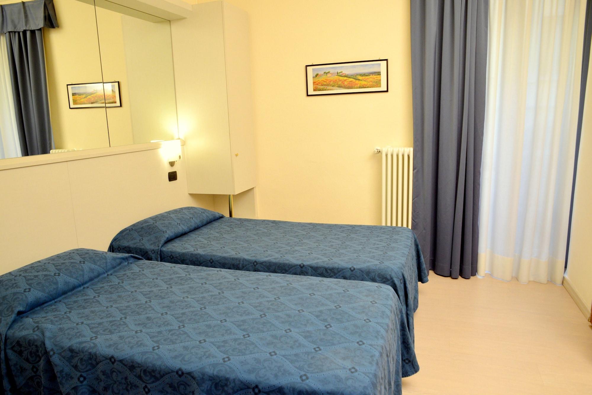 Hotel Aurora Milano Esterno foto