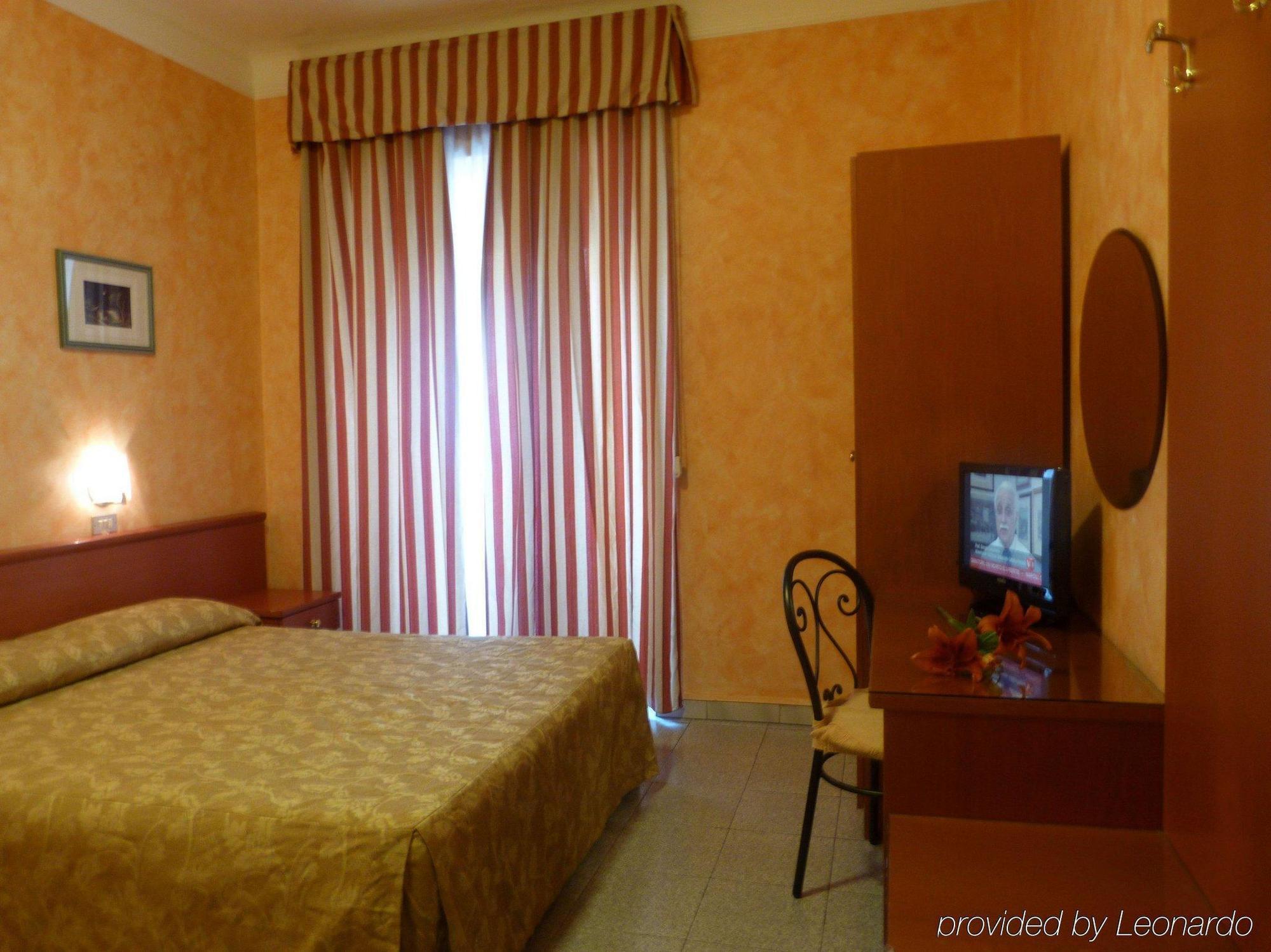 Hotel Aurora Milano Esterno foto