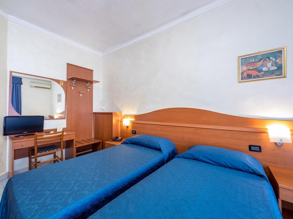 Hotel Aurora Milano Esterno foto