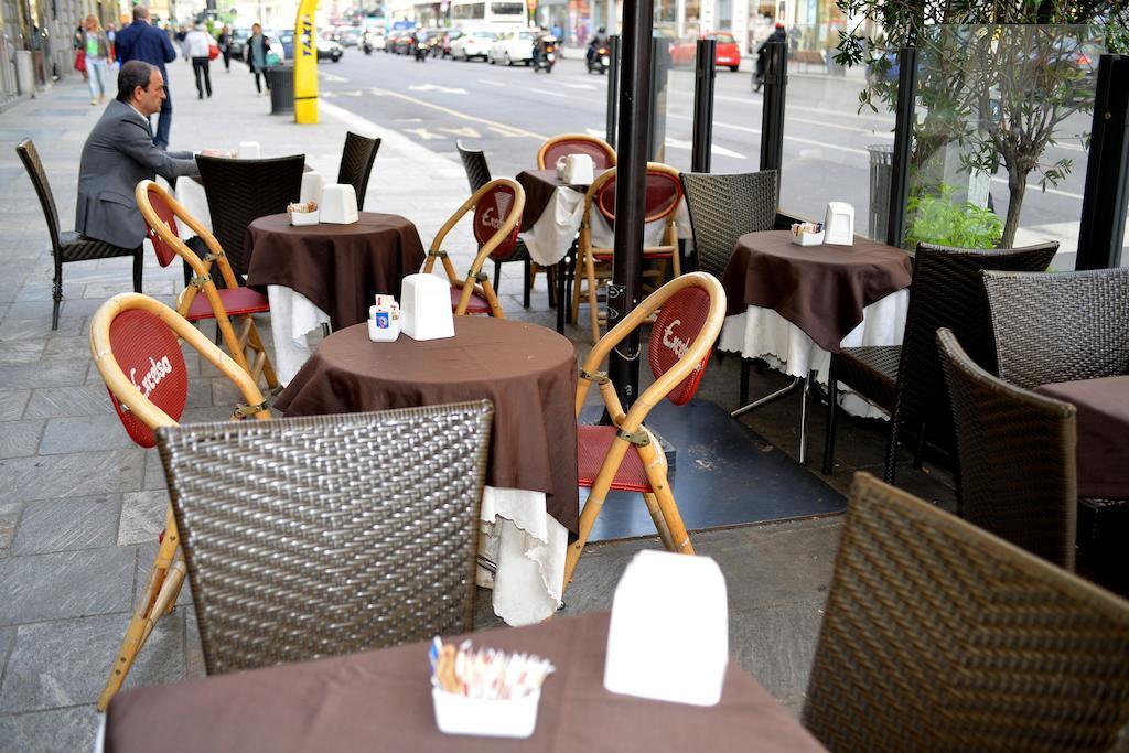 Hotel Aurora Milano Esterno foto